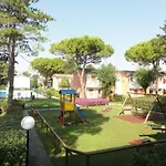 דירה Comfy Flat With Pool In