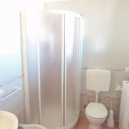 Comfy Flat With Pool In Bibione