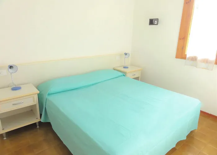 Comfy Flat With Pool In 아파트